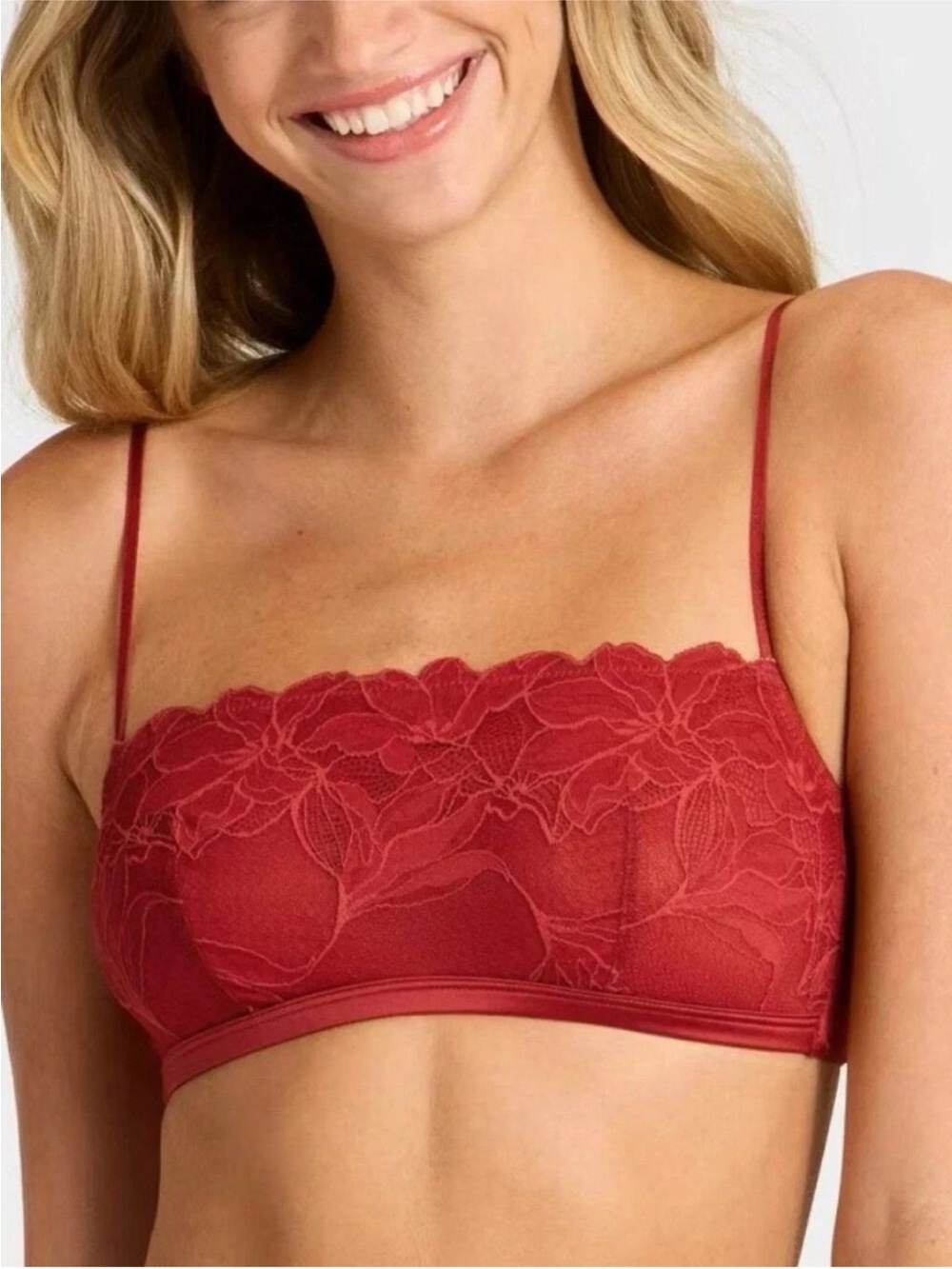 Women's Lace Unlined Straight Neck Bralette - Auden Red Size M